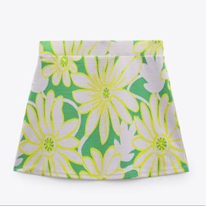 Zara green and yellow floral knit mini skirt